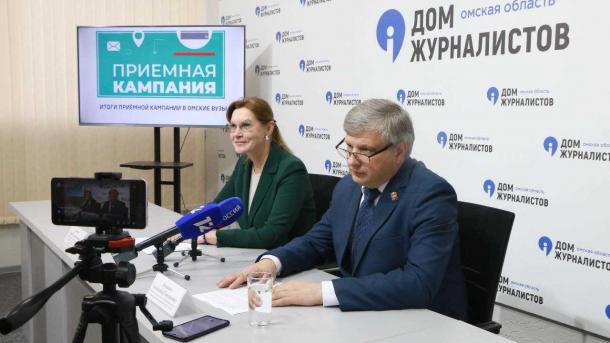 Стало известно, какой средний балл ЕГЭ у омских выпускников