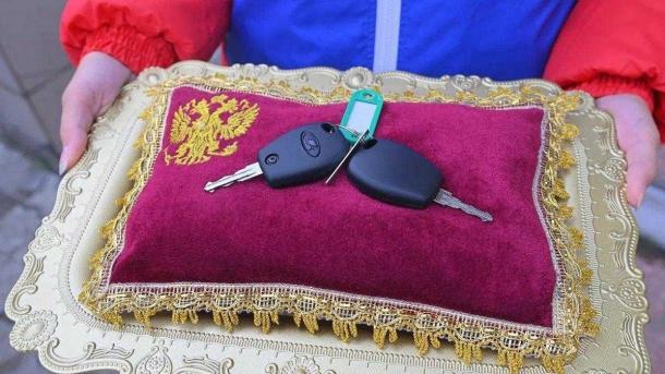 Омский ветеран СВО опроверг публикацию о неудобном автомобиле, полученном от правительства