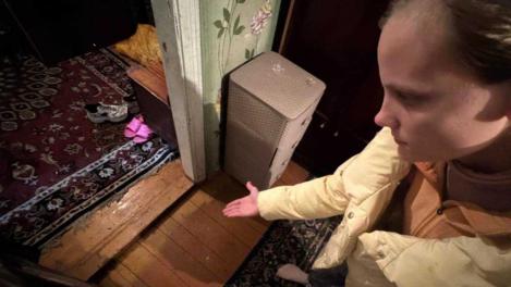 Омичку, которая избила младенца за то, что он испачкался, отправили в колонию на шесть лет