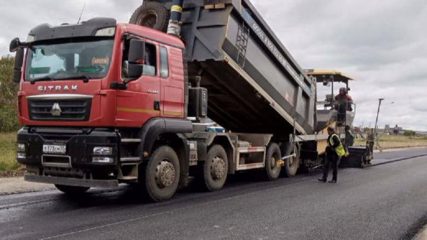 В Омской области идёт ремонт важной трассы на Тобольск