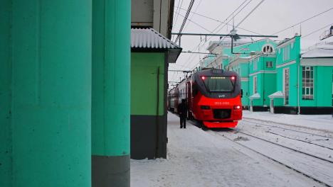 В Омской области появились новые билетные автоматы на электрички. Где их поставили?