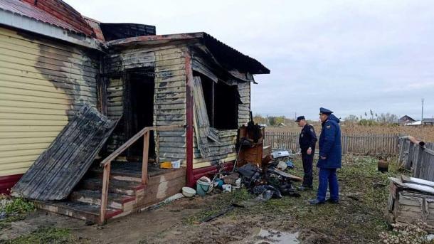Отравились угарным газом: в омском посёлке при пожаре погибли две женщины
