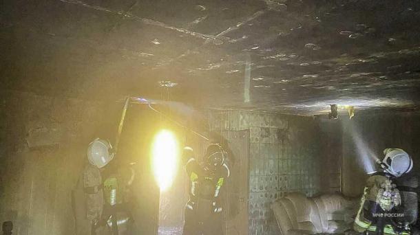В Омске на Левобережье горел частный дом — при пожаре погиб мужчина