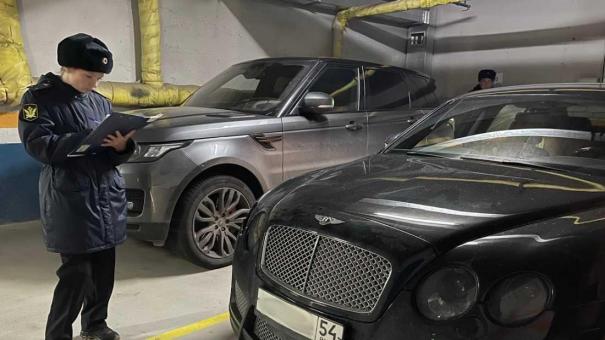 Люксовый Bentley арестовали у жителя Новосибирска за миллионный долг