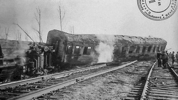 На этих фото запечатлена смерть — изображения Новосибирска, на которые попали самые страшные катастрофы в городе