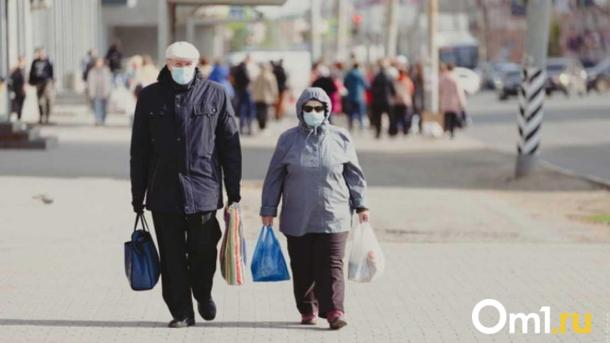 Пожилой новосибирский работник фастфуда стал звездой интернета