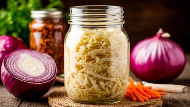 Диетолог Павлюк: грибы — лидер отравлений в домашних соленьях