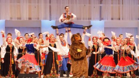 Омский русский народный хор выступил на Первом канале