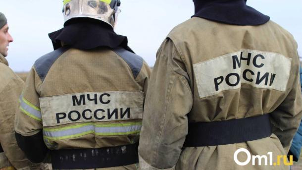 Пожар в частном секторе Новосибирска: огонь охватил два дома