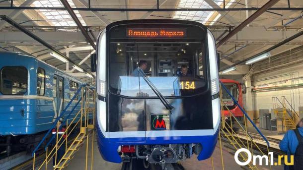 Два новых метропоезда «Ермак» отправили в Новосибирск