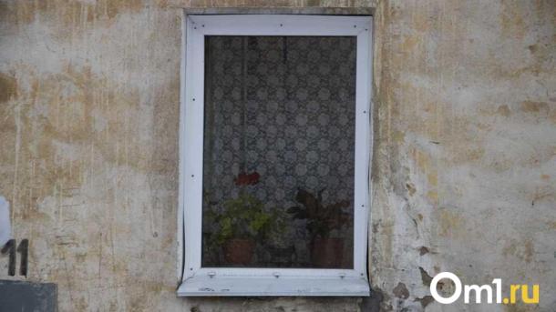 Построили в 1950-х годах: в Омске два дома признали непригодными для проживания