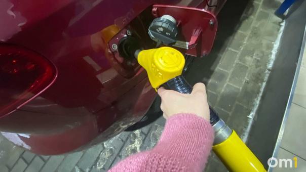 В Омске снова подорожал бензин. Каких марок это коснулось?