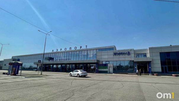 Омский аэропорт возобновил работу после массовых задержек из-за тумана