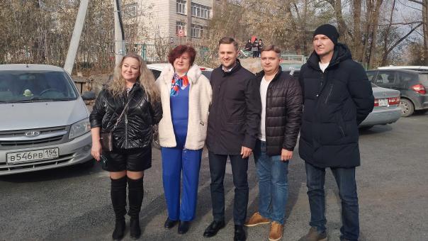В Новосибирске завершено благоустройство территории у школы №69