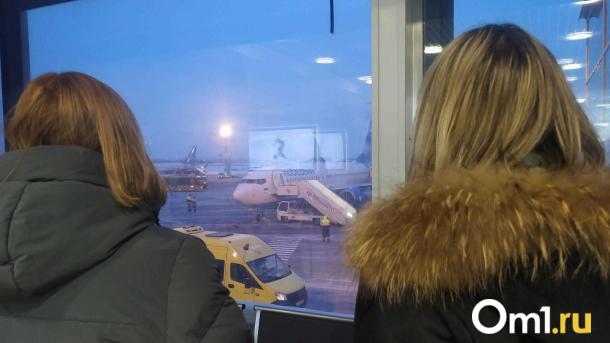 Из-за тумана в Омске снова массово задерживаются рейсы в аэропорту