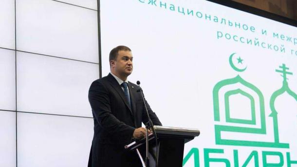 Омский губернатор Виталий Хоценко рассказал о своём отношении к Хэллоуину