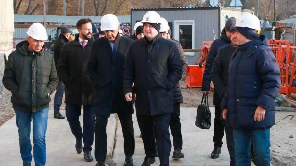 Виталий Хоценко оценил темпы строительства операционного корпуса КМХЦ