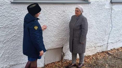 Прокуратура требует разобраться с обрушающимся фундаментом школы № 13 в Новосибирской области