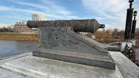 Знаменитую омскую Пушку на «стрелке» у Речного вокзала приведут в порядок