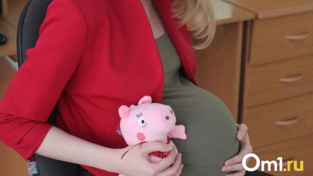 За октябрь в Омске родилось 17 двоен и одна тройня