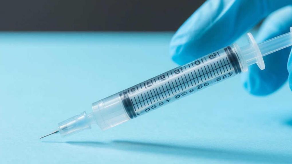 Врач рассказала, что вакцинация от ВПЧ доступна и при положительном анализе