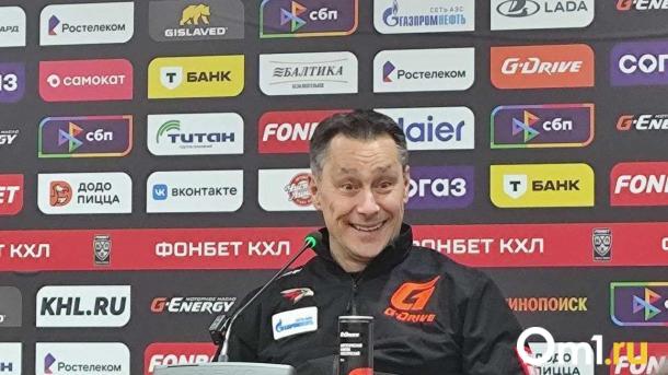 Тренер омского «Авангарда» Ги Буше получил штраф за неспортивное поведение
