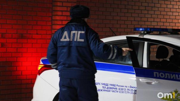 В Омской области подростки на мотоцикле врезались в дерево