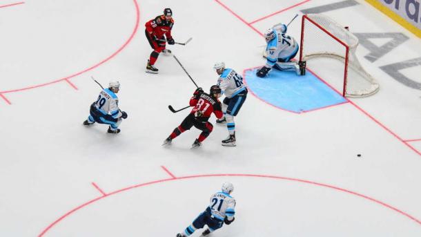 Вратарь Константин Волков подписал пробный контракт с «Сибирью»