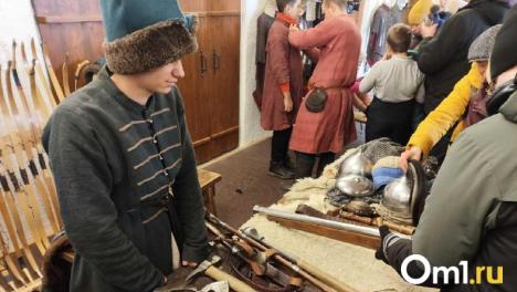 Стреляли из пушки, ели кашу: в Омской крепости прошёл исторический фестиваль