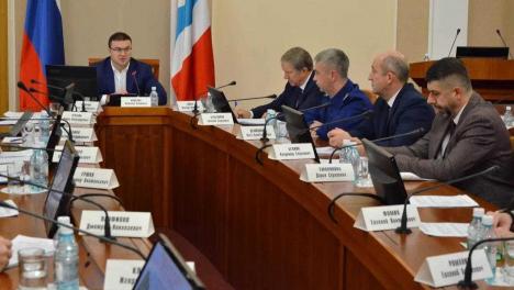 Виталий Хоценко провёл заседание по восстановлению прав обманутых дольщиков