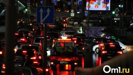 Утром 6 ноября Новосибирск парализовали 8-балльные пробки