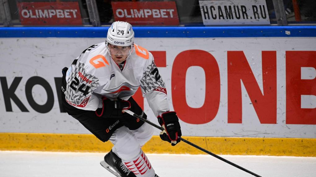 Должен правильно зайти к тренеру: Зислис жёстко высказался о переходе Костина в Авангард