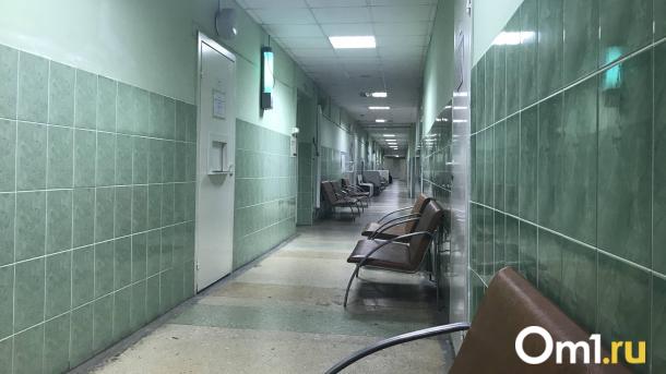 Стало известно, сколько людей отравились алкоголем за 2025 год в Омской области