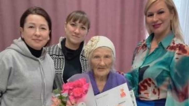 В Новосибирске 100-летний юбилей отметила труженица тыла