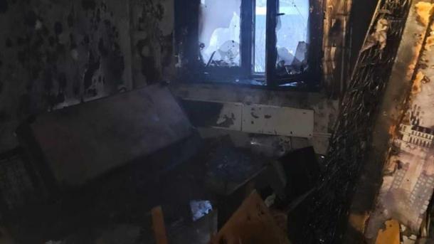 Поджёг диван: пожилой омич устроил пожар в своей квартире, чтобы отомстить жене
