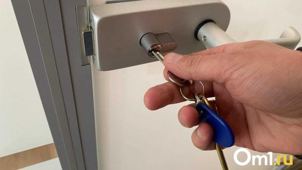 Сирота из Омска более девяти лет ждёт квартиру: Бастрыкин заинтересовался ситуацией