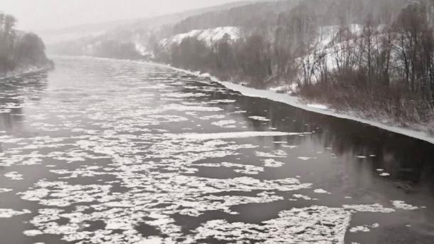 Снежная каша на Ине: почему редкое явление снежуры появилось в Новосибирске