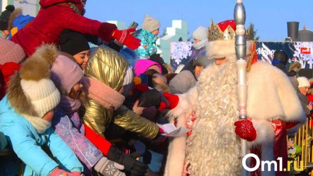Стало известно, когда в Омск прибудет поезд Деда Мороза