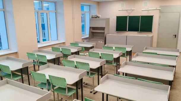 Губернатор Хоценко открыл школу № 79 после капитального ремонта