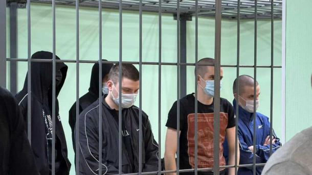 Восемь новосибирцев получили до 10 лет колонии за похищение участника СВО