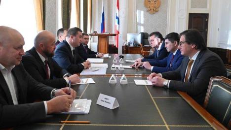 Виталию Хоценко представили нового руководителя ТГК-11