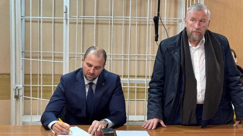 В Новосибирске началось рассмотрение уголовного дела экс-депутата о мошенничестве на миллиард рублей