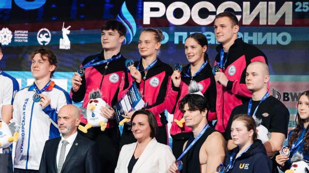 Три золота чемпионата России: новосибирские пловцы блестяще выступили в Казани