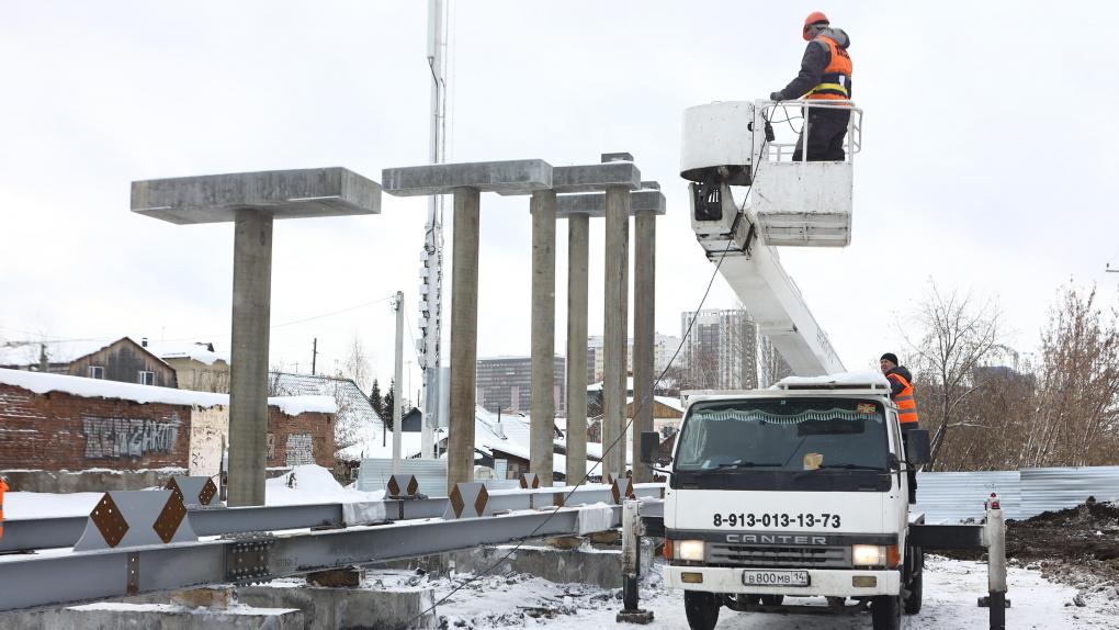 Новый 123-метровый металлический мост свяжет Дзержинский и Калининский районы Новосибирска