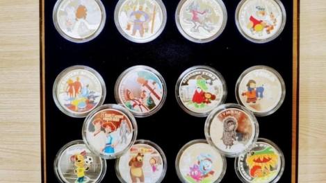 Серебро с патиной: частная коллекция мультмонет оказалась на «Авито» за полмиллиона в Новосибирске