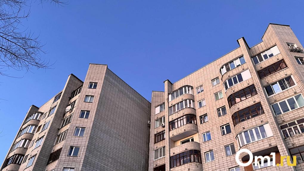 Омичам будут выдавать квартиры за 5 лет хорошей работы