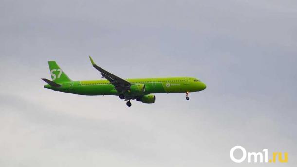 Задержали почти на час: международный рейс из Омска вылетел позже расписания