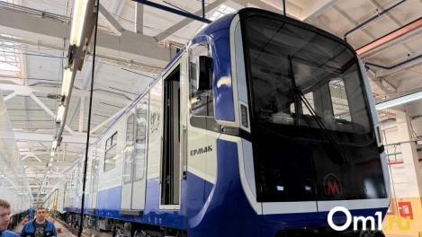 Два новых поезда метро «Ермак» вышли на обкатку в Новосибирске