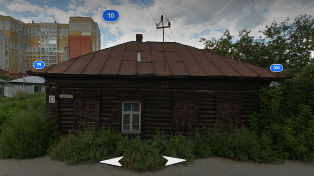 Деревянный дом в центре Омска признан непригодным для проживания