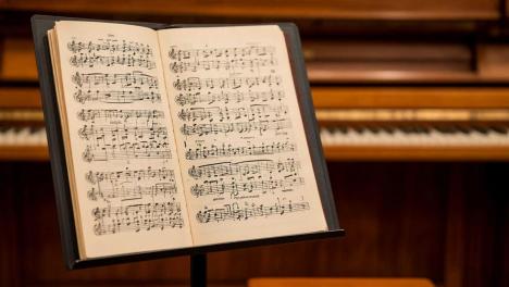 «Насмотрелась на американских рэперш»: Любятинка обвинила Инстасамку в погоне за хайпом